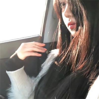 白秘书每天都想辞职